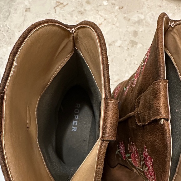 ROPER GIRLS' JULIET VINTAGE FAUX LEATHER EMBROIDERED WESTERN BOOT -
SNIP TOE - Picture 8 of 11